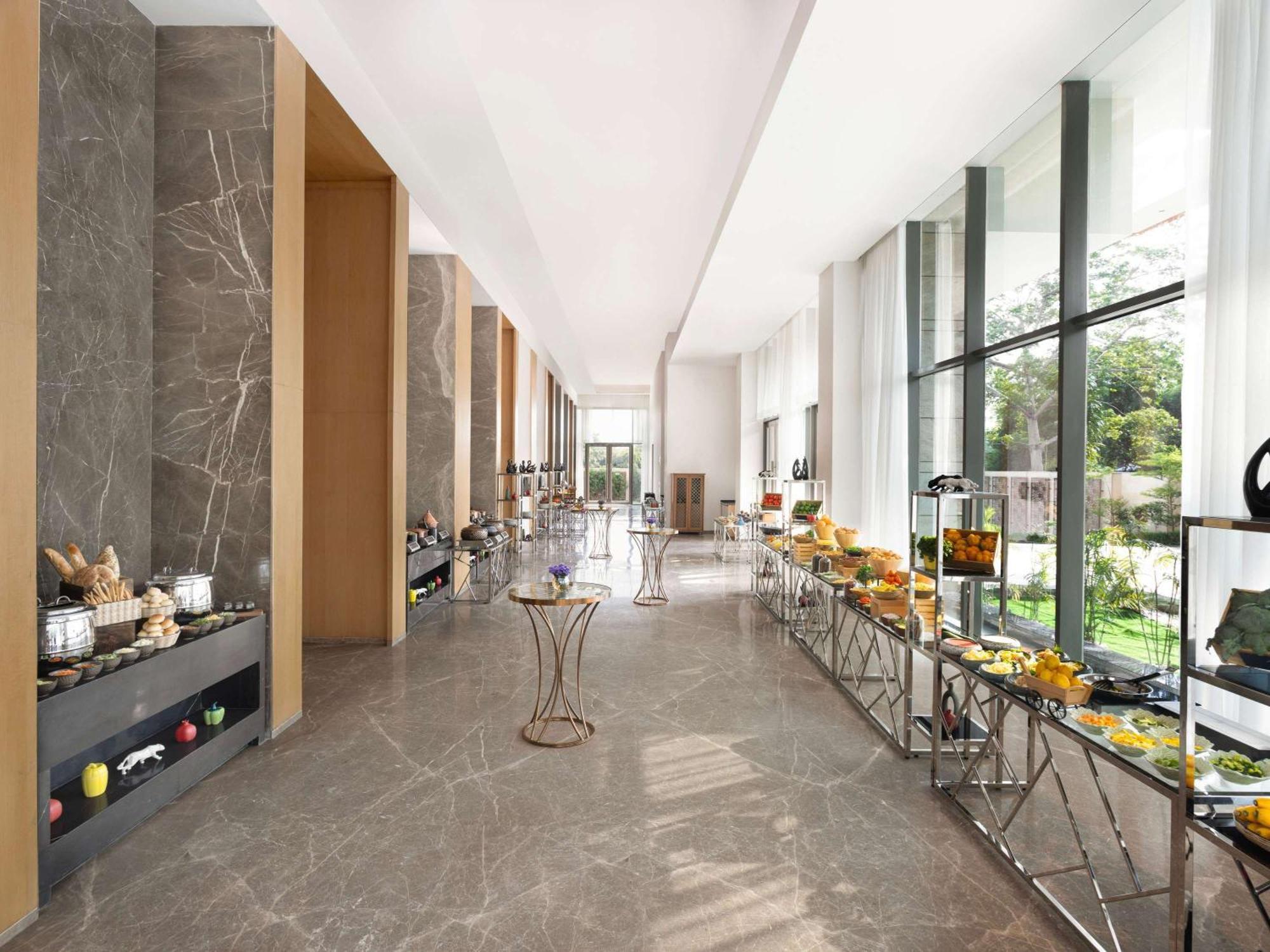 Novotel New Delhi City Centre Kültér fotó