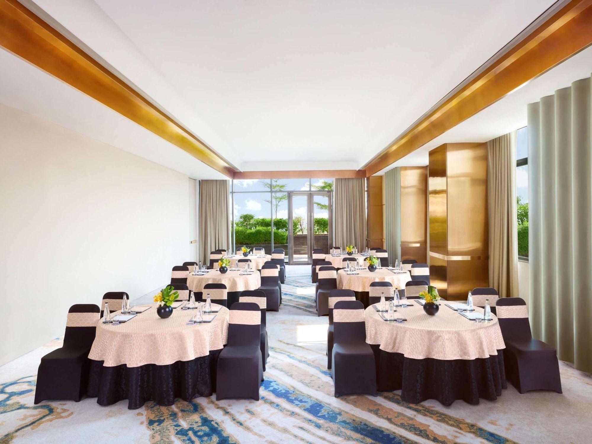Novotel New Delhi City Centre Kültér fotó